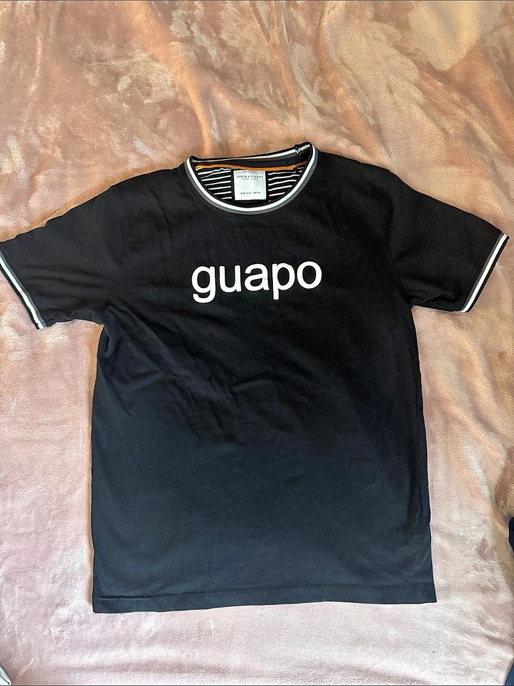“Guapo” Black Graphic Short Sleeve Tee